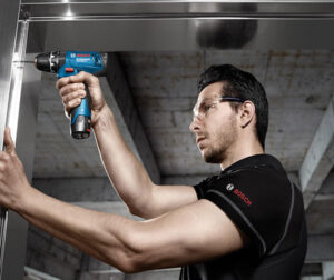 Cách sử dụng khoan điện tử cầm tay an toàn và hiệu quả